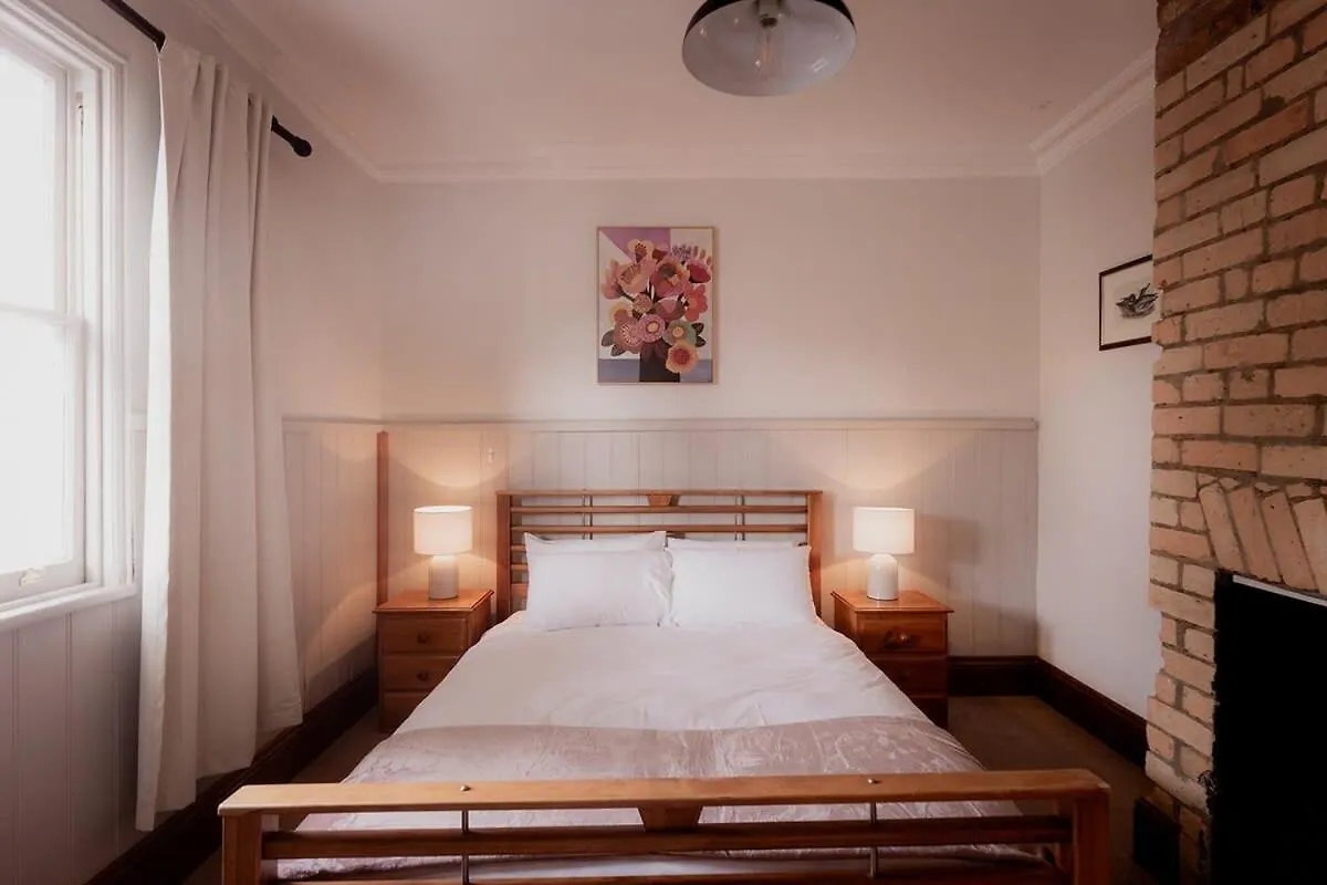 Workers Cottage On Wellington Χόμπαρτ 0*,  Αυστραλία
